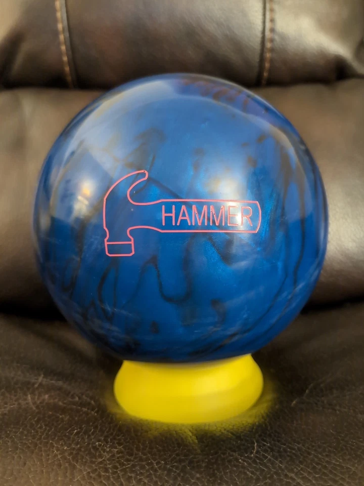 Hammer Black Widow Mania Blue Bowling Ball 15lbs Pin Up Switch Grip Thumb - Image 4 of 4