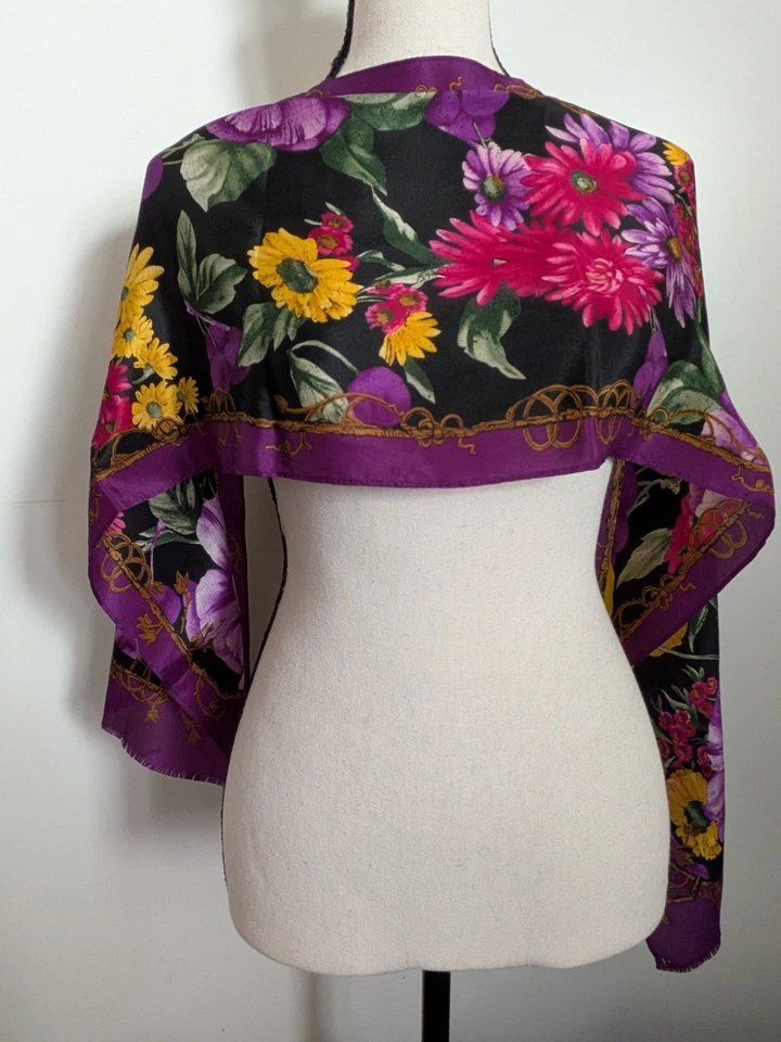 Vintage Oscar de la Renta made in Japan purple floral Oblong 11x52 In Silk Scarf - Image 2 of 4