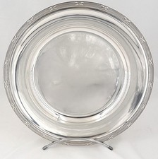 Christofle Rubans, grand plat rond, 35,5 cm, en métal argenté, très bon état.