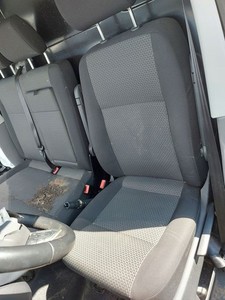 Volkswagen Transporter - Caravelle T6 2021 Mitte Fahrersitz DDX1765
