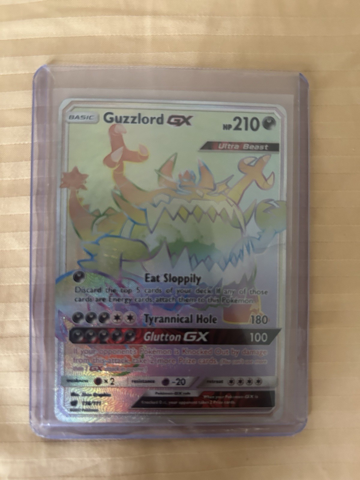 Guzzlord GX (Secret) 116/111 Sm-Crimson Invasion Holo