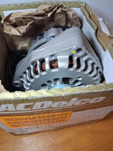 ACDELCO ALTERNATOR 88864963 334-2742A AC DELCO GOLD PRO REMAN 160 AMP 6 GROOVE - Foto 4 di 5