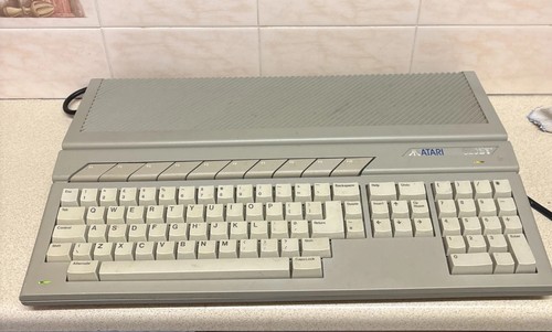 Atari 520 STE Vintage Computer