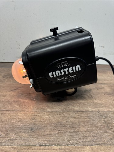 Paul C Buff Einstein 640WS Strobe Flash Unit Only 2 flashes - Picture 2 of 4