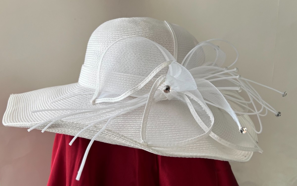 Betmar White Women\'s Hat with Floral Design vintage-womens-betmar-hat.webp main image 4