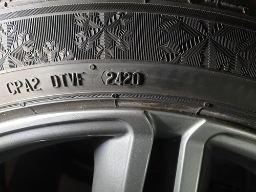 Mercedes GLK X204 Alufelgen Winterreifen 245/45 R 19 Semperit - Bild 10 von 11