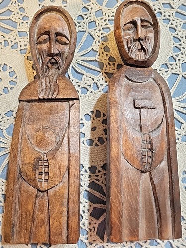 Antique Pair of ORA ET LABORA MONKS - Picture 11 of 12