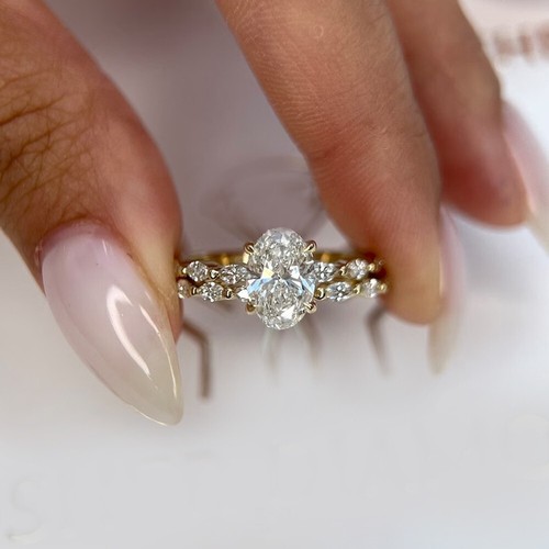 Wedding Ring Set 3.00 Carat IGI GIA Lab Grown Oval Cut Diamond 18k Yellow Gold - Picture 5 of 10