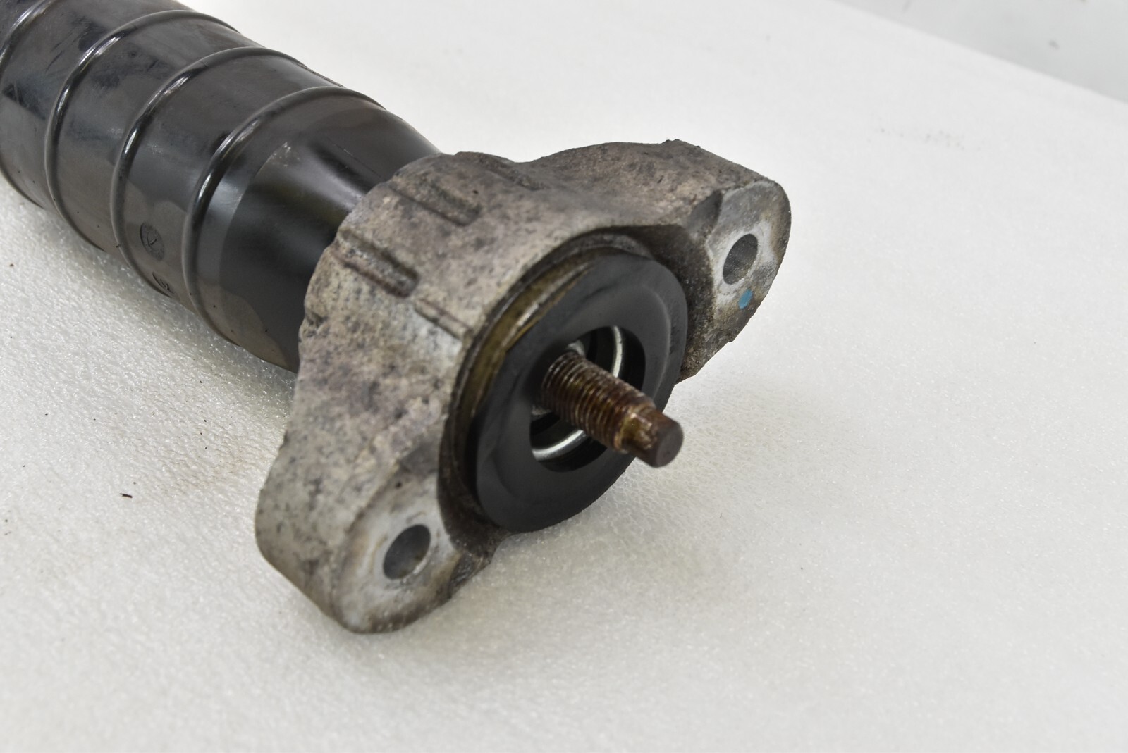 🚀 14-17 MASERATI GHIBLI M157 06700028330, 06700088990 Shock Absorber Left Rear