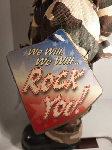 USA American Combat Soldier in Camo w/Flag Interactive 14.5" Plush (Non-Working) - Picture 3 of 8