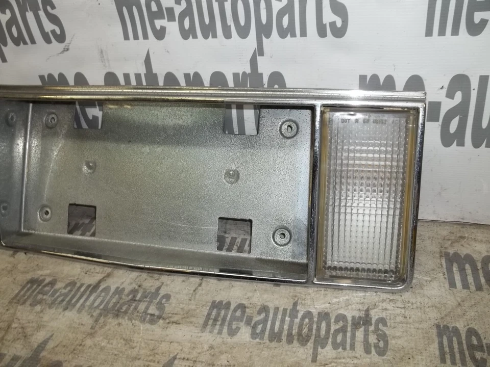 Cadillac Sevilla Eldorado 1986-1991 acabado fabricante original panel matrícula luz de reversa Foto 3 de 4