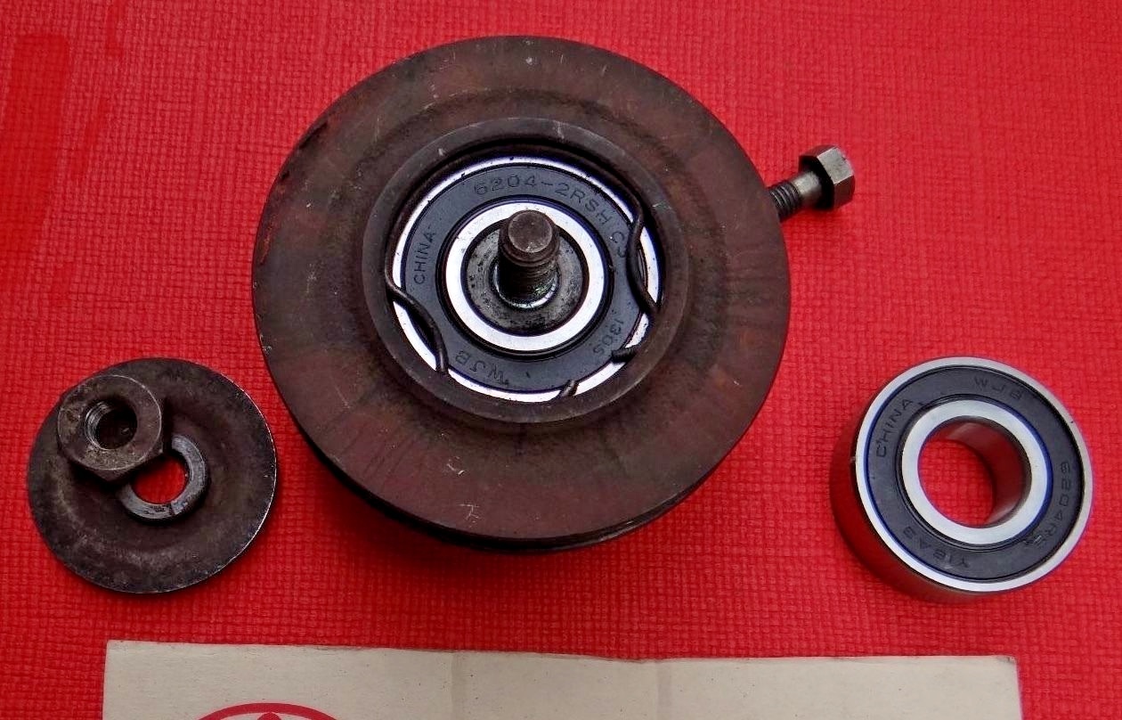 TOYOTA PICKUP 4RUNNER CELICA POWER STEERING IDLER PULLEY BEARING 20R