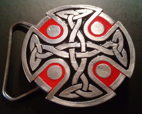 HEBILLA  SIMBOLO CELTA -  BULLDOG - VINTAGE AÑO  1991 - Imagen 1 de 5