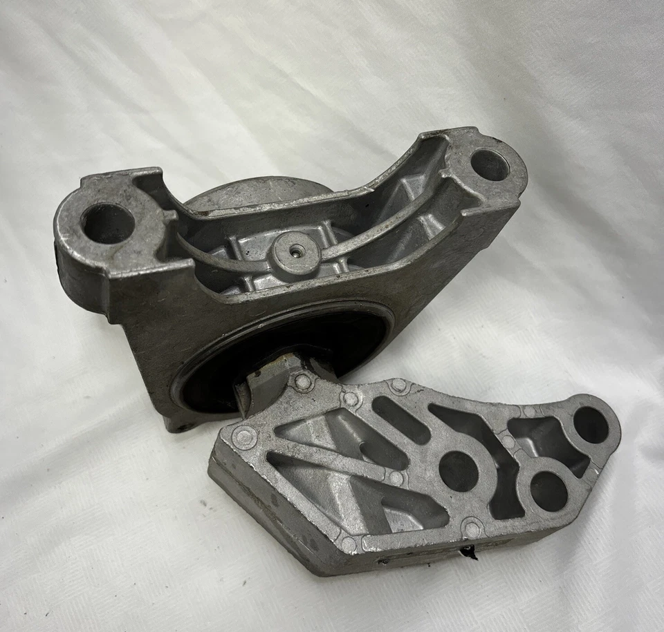 Montaje de motor derecho Giulietta OEM para Alfa Romeo 2015 (51894348) Foto 2 de 4