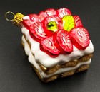 A187 Glass Strawberry Cake Bauble Christmas Tree Ornament
