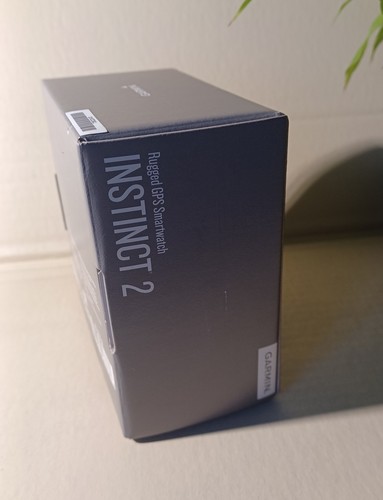 Garmin Instinct 2 45 mm Polycarbonate Case with Silicone Band BRAND NEW - Picture 4 of 4