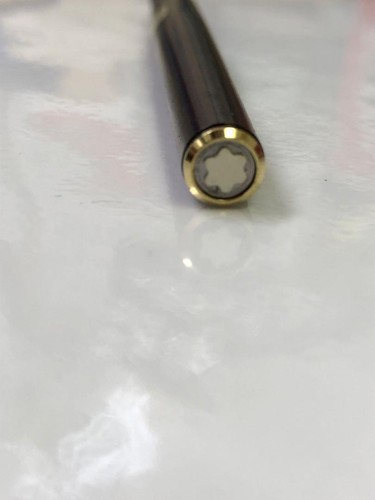 Horizontal Mont Blanc Fountain Pen - Picture 8 of 8