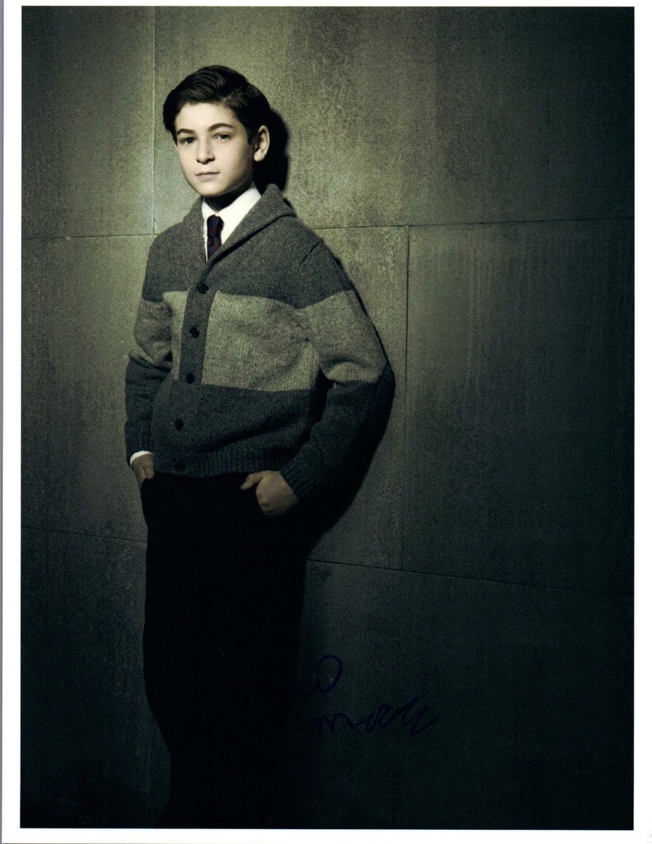 David Mazouz Signed Autographed 8x10 Photo Gotham Bruce Wayne Full