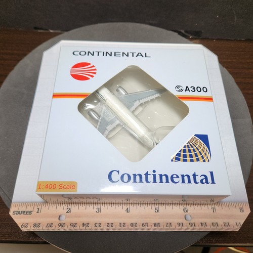 1/400 CONTINENTAL AIRLINES AIRBUS A300-100 1991'S COLORS N13983 AEROCLASSICS - Picture 2 of 7
