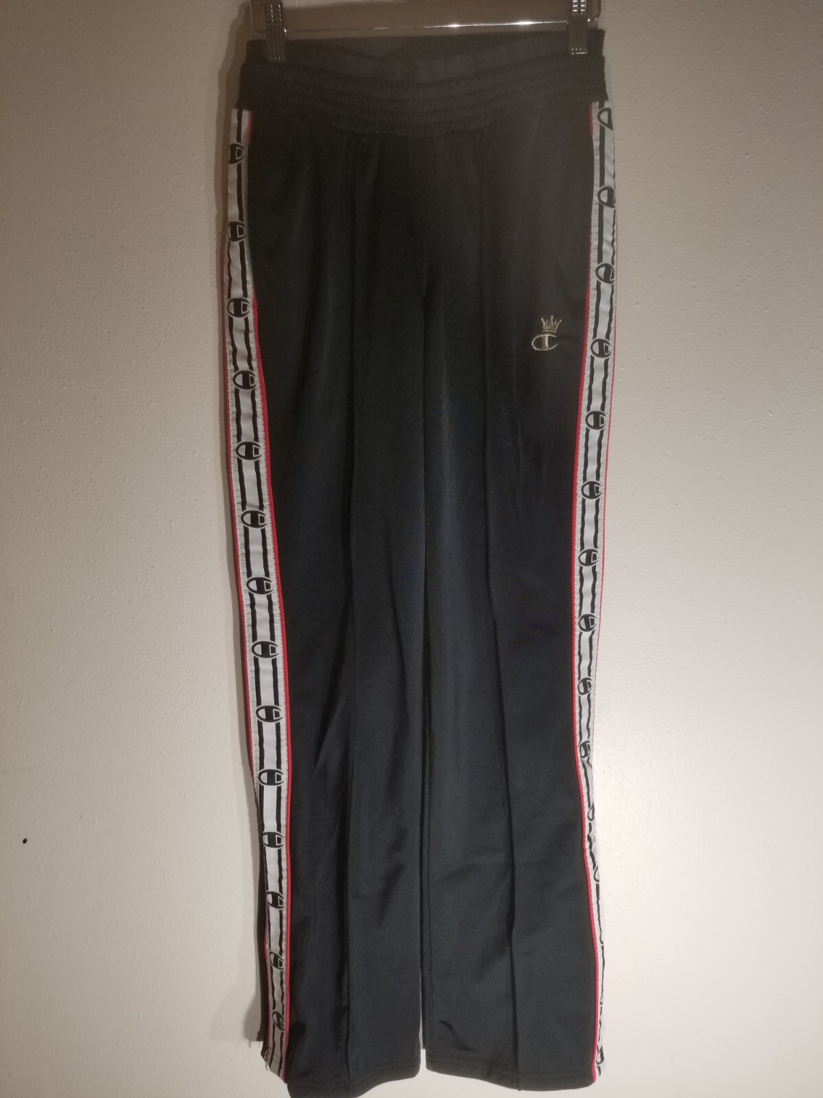Picture 1 of 18