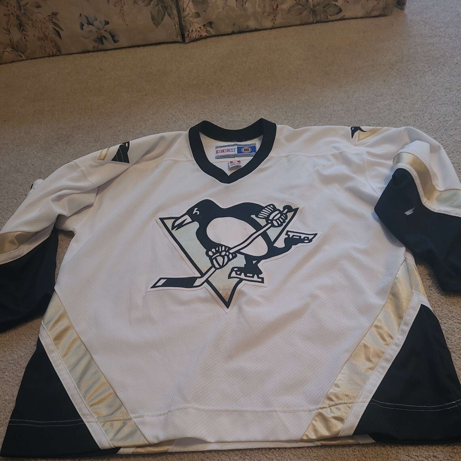 Picture 1 of 5