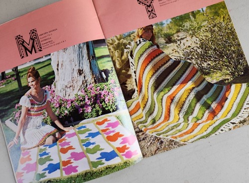 Lot Of 3 Afghan Knitted And Crocheted Vintage Pattern Books - Picture 3 of 19
