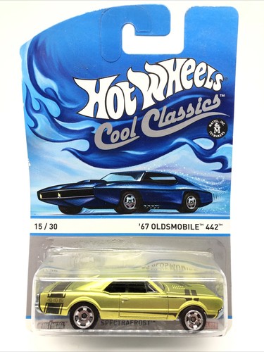2013 Hot Wheels Cool Classics 15/30 '67 OLDSMOBILE 442 Spectrafrost Green wRS5Sp