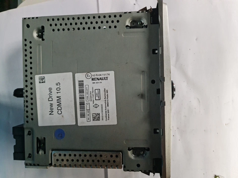 Autoradio CD Bluetooth - Renault Megane III Scenic livré avec code - 281156185R - Photo 3/4