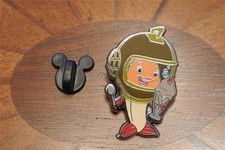 Disney Soda Fountain Traders Delight Sundae DSSH GWP LE300 Pin FISH OUT OF WATER