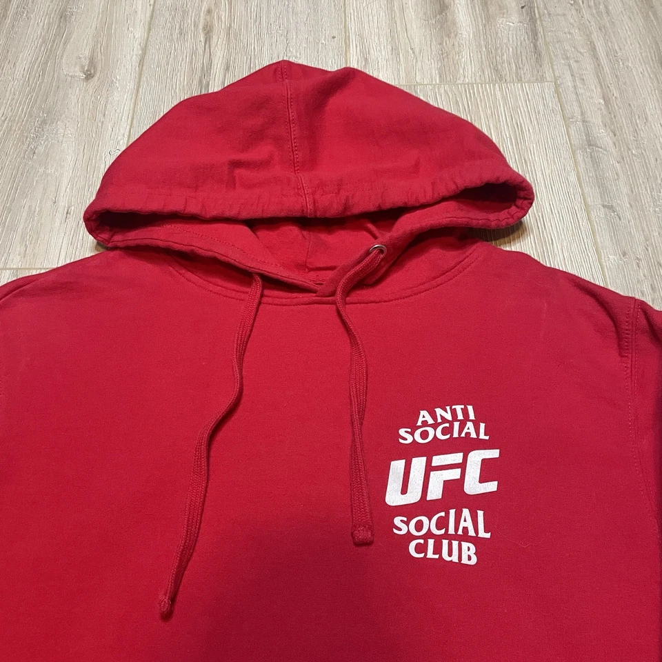 Sudadera con Capucha Anti Social Social Club × Edición UFC Roja y Blanca Talla Mediana Pequeña Foto 4 de 4
