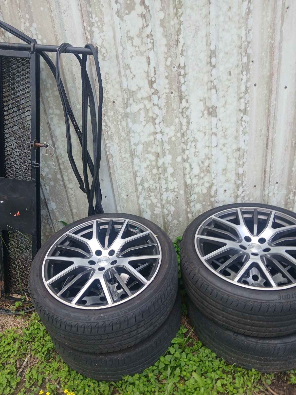 Rines 245/40/21 Maserati Levante