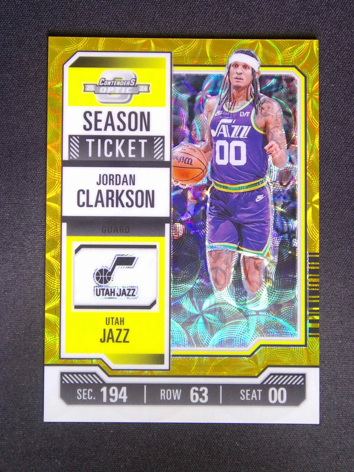 2023-24 Contenders Optic Jordan Clarkson #76 Season Ticket Gold Scope /10