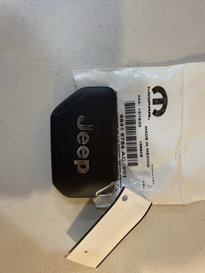 NEW Genuine Mopar 68416784AD Key Fob Transmitter Jeep Wrangler Gladiator - Image 2 of 3