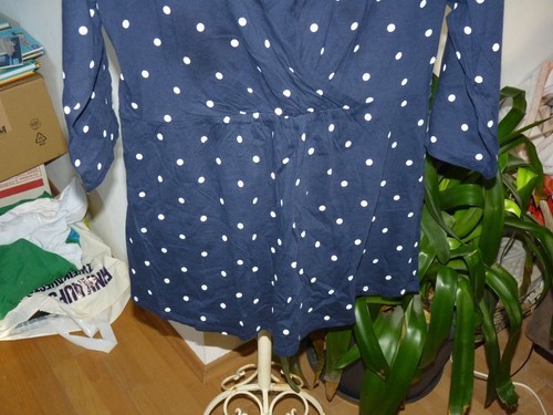C&A Mama Umstandsmode Shirt Gr. L blau mit weißen Punkten - Bild 3 von 3