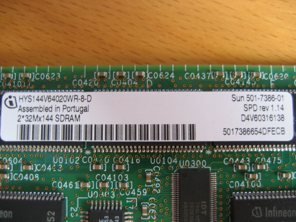 Sun Microsystems 501-7386-01 Infineon Memoria RAM 1GB HYS144V64020WR-8-D - Immagine 3 di 4