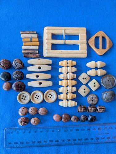 Vintage Craft Bulk Leather Buttons Wooden Buckles Buttons &Toggles - Picture 3 of 5