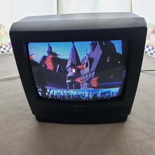 Quasar VV-1302 13" CRT TV VCR Combo Retro Gaming Tested Working with Remote - Picture 9 of 17