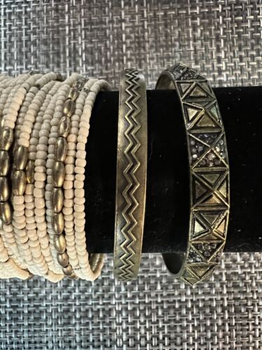 Lot Of 5 Piece Bronze Tone & White Beaded Wrap Bangle Cuff Bracelet Jewelry C23 - Picture 3 of 4