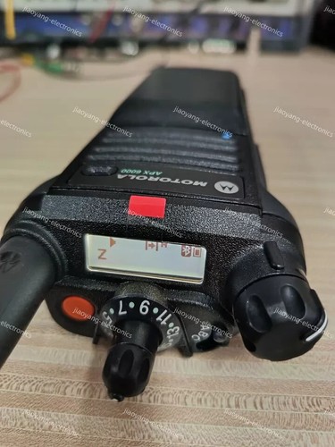 Motorola APX6000 H98QDH9PW7AN UHF R1 ADP AES DES(No battery and si500) - Zdjęcie 7 z 9