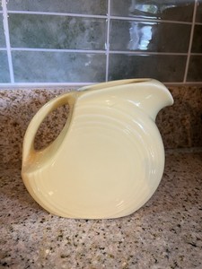 Fiesta Disc Pitcher Medium--Yellow