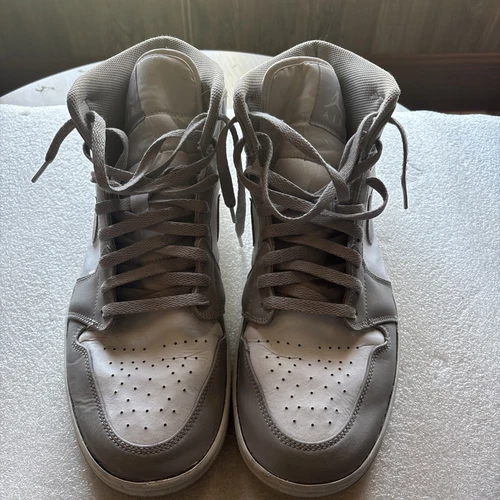 Nike Mens 13 Air Jordan 1 Mid Linen College Grey 554724-082