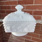 Vintage Westmoreland Milk Glass Candy Dish Paneled Grape W/ Beaded Edge 5”