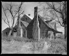 Photo:Bett's Place,chimneys,farmhouse,wooden historic photo
