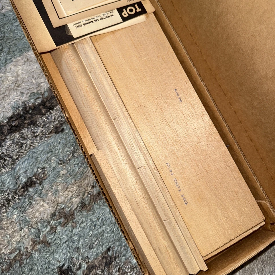 Avión radiocontrol Top Flite Super Combat Streak vintage NITB madera balsa nuevo Foto 3 de 4