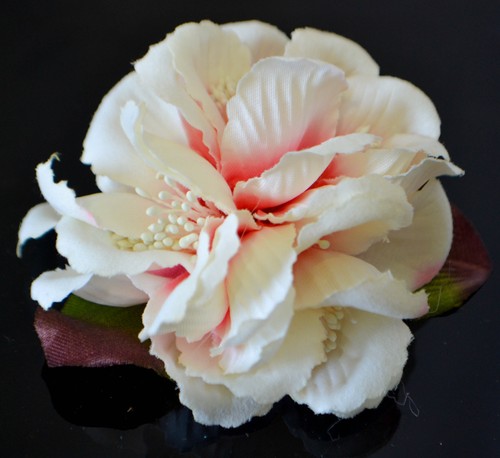BRIDAL STYLE IVORY FLOWER AIRBRUSH COLOR HAIR BARRETTE AND BROOCHE (3 COLORS ) - Picture 16 of 21