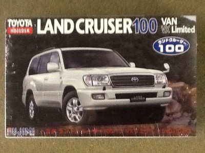 リクエスト FUJIMI 1/24 Toyota Land Cruiser 100 Van VX Limited Plastic