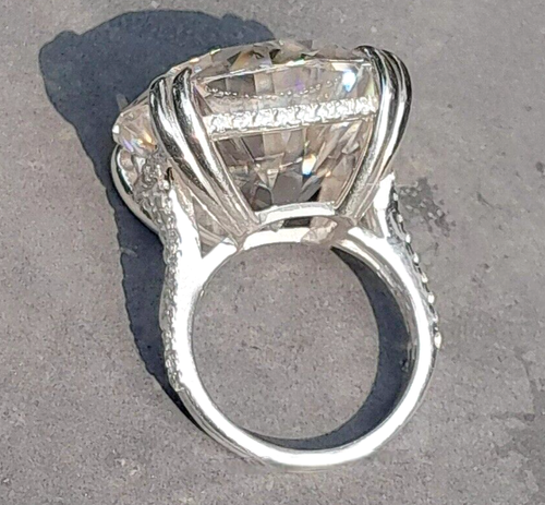 Rare & Huge 40 Ct Certified Treated Off White Diamond Cocktail Ring. 925 Silver - Picture 6 of 9