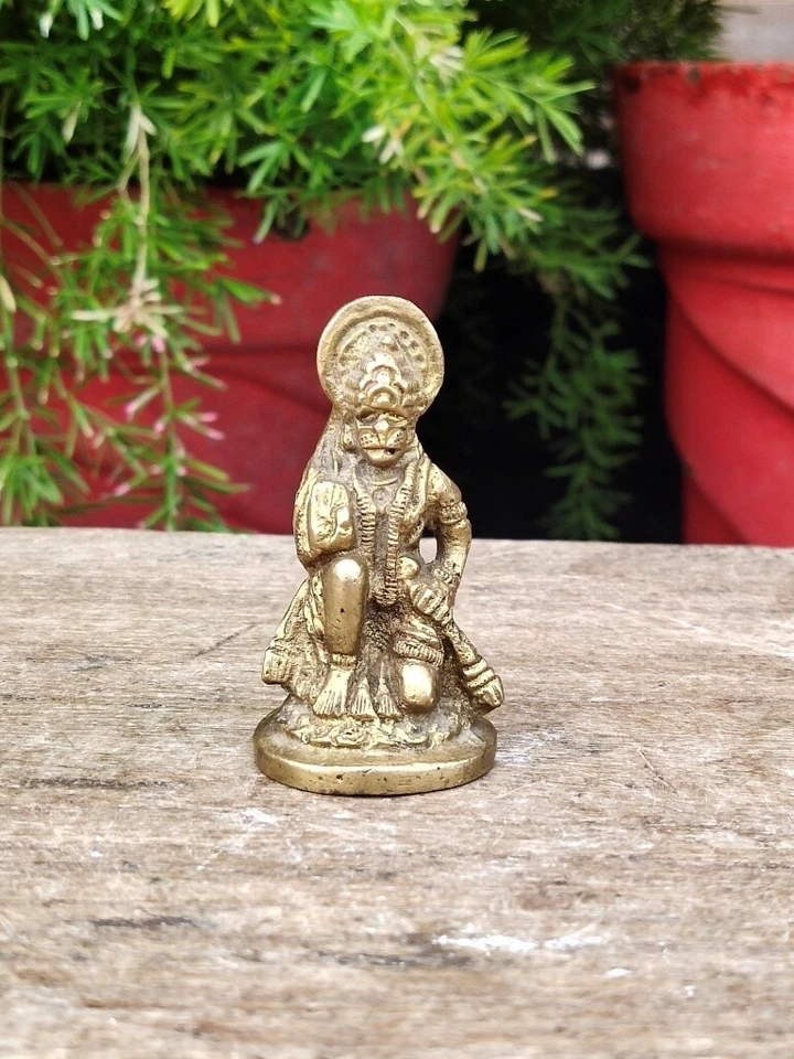 Antigua estatua en miniatura divina Hanuman de la deidad hindú tallada a mano de latón de 1800 Foto 2 de 4