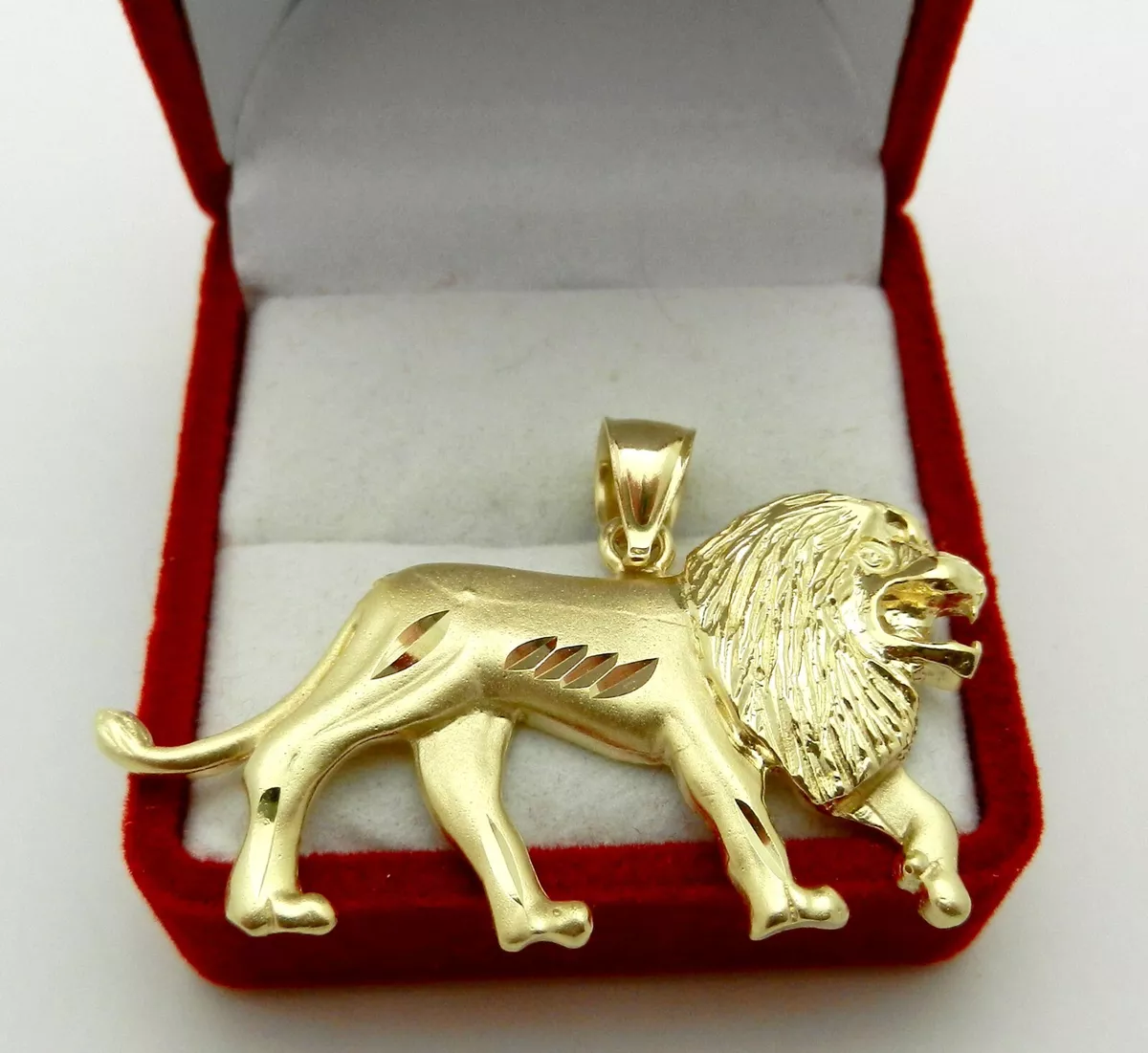 Solid 14k Yellow Gold 2D Walking Roaring Leo Lion charm Pendant