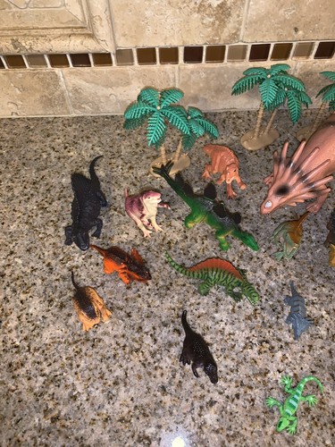 Menge 25 Vintage VERSCHIEDENE Hartplastik Spielzeug Dinosaurier Figuren verschiedene Größen #0795 - Bild 3 von 7